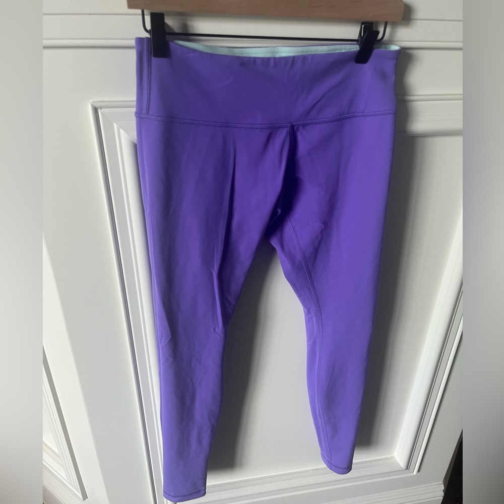 Lululemon size 8 leggings